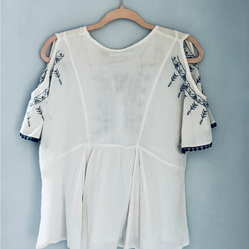 Maurices White Blouse with Blue Embroidery